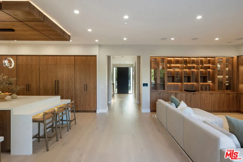 4140 Sunnyslope Avenue, Sherman Oaks, California 91423 home-pic-8